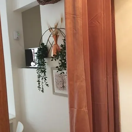 Il Centro A Due Passi スルモナ